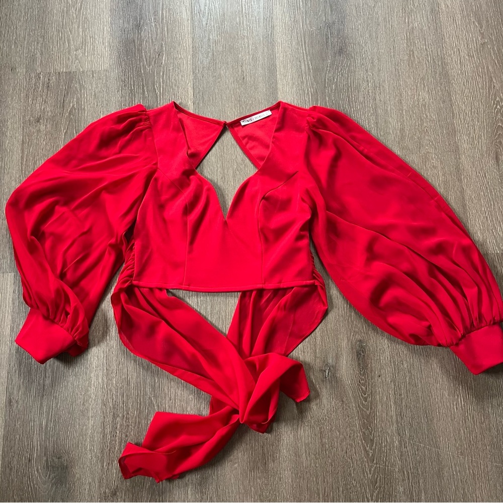 Saints + Secrets Elegant Red Deep V-Neck Crop Top Back Tie-Up Puffy Slee…